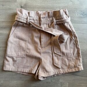 EUC BB Dakota Seaside Cinch high-waisted pleated shorts - size small